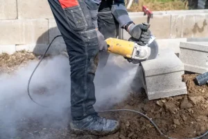 Czym tnie się betonowe bloczki